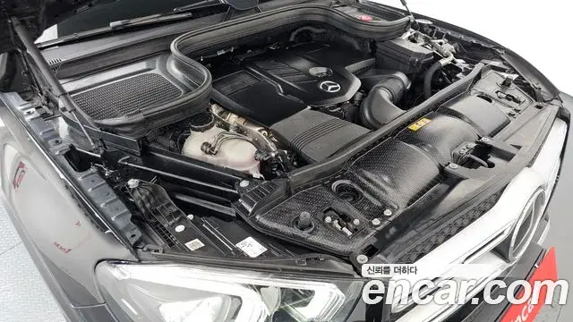 Mercedes-Benz GLE-Class 2022 — ფოტო 3/20