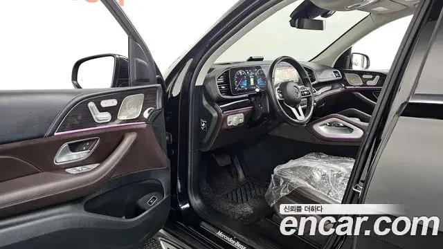 Mercedes-Benz GLE-Class 2022 — ფოტო 18/20