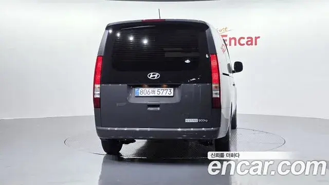 Hyundai Staria 2025 — Фото 4/20