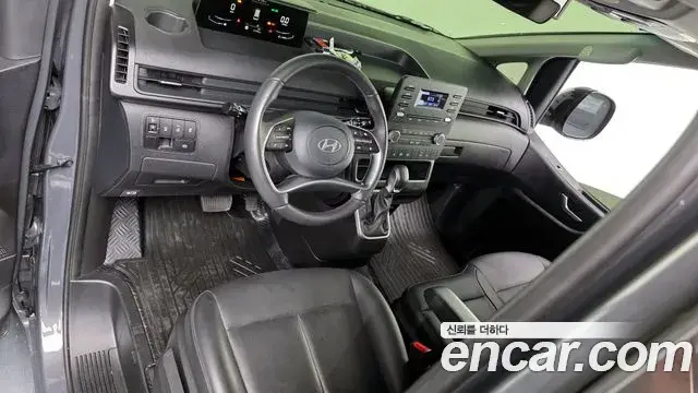 Hyundai Staria 2025 — Фото 7/20