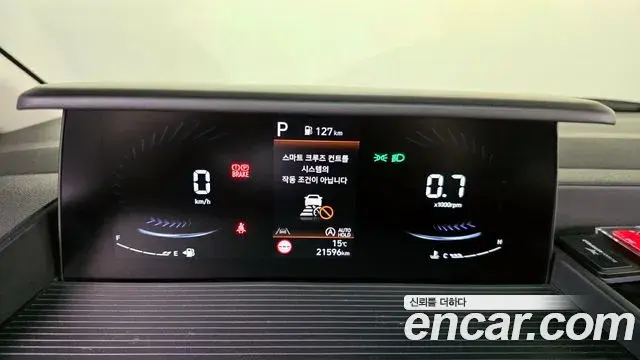 Hyundai Staria 2025 — Фото 8/20