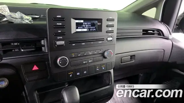 Hyundai Staria 2025 — Фото 14/20