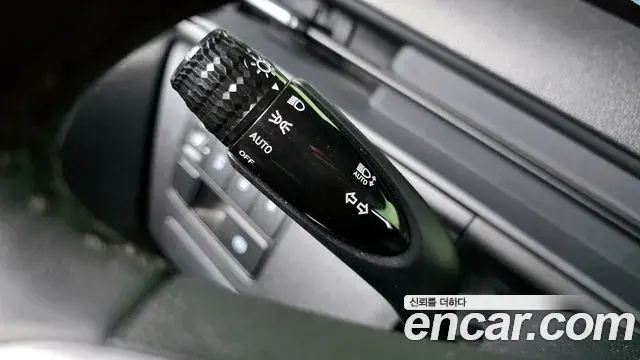 Hyundai Staria 2025 — Фото 17/20