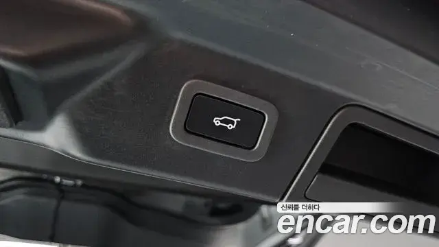 Land Rover Range Rover Velar 2019 — Şəkil 3/20