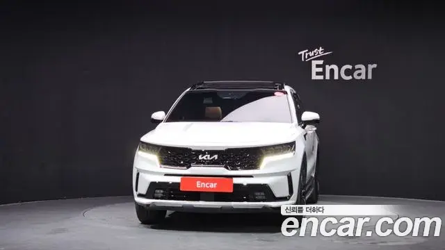 Kia Sorento 2023 — Фото 3/20