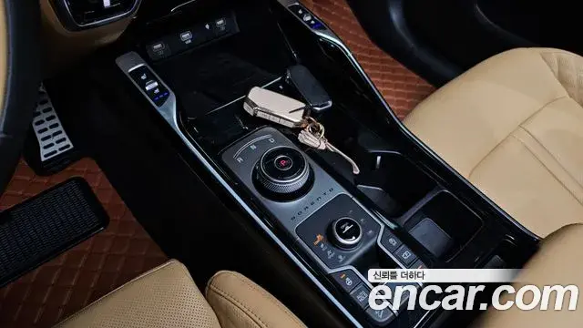 Kia Sorento 2023 — Фото 9/20