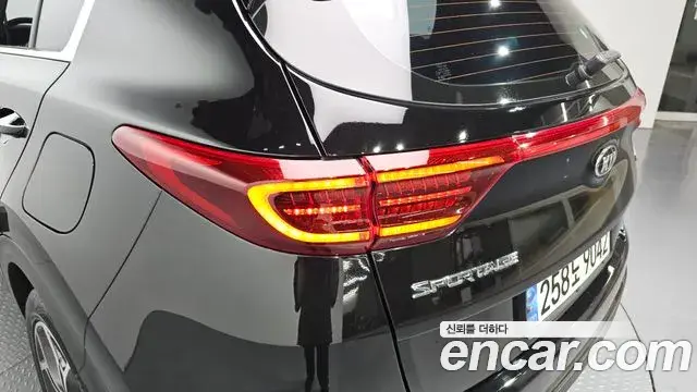 Kia Sportage The Bold 2019 — Şəkil 12/30