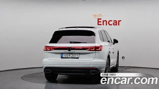 Volkswagen Touareg 2024 — Şəkil 24/38