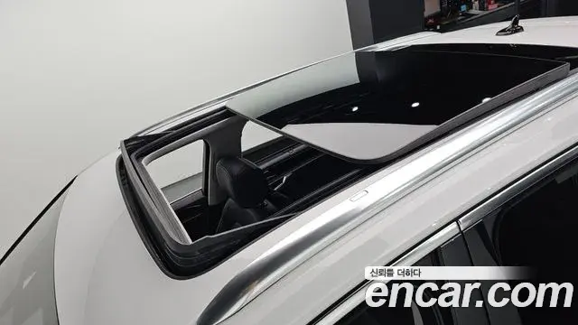 Volkswagen Touareg 2024 — Şəkil 33/38