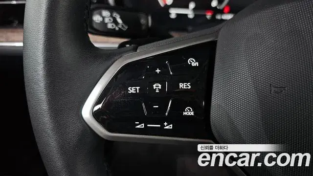 Volkswagen Touareg 2024 — Şəkil 19/38