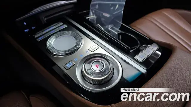 Genesis G80 2021 — ფოტო 8/33
