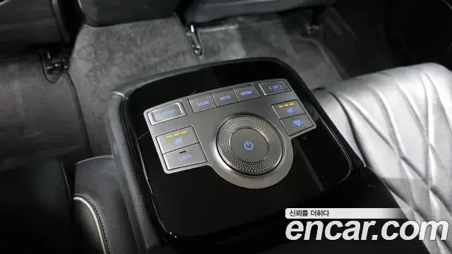 Genesis G80 2021 — Photo 18/20