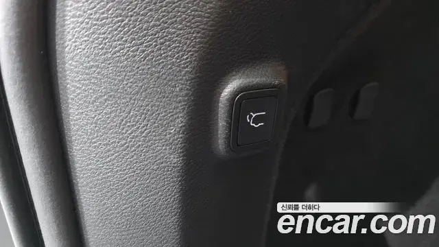 Jeep Cherokee 2021 — Photo 11/35