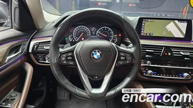BMW 5 Series 2019 — Photo 20/20
