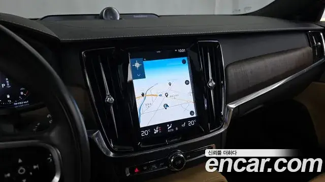 Volvo S90 2021 — Photo 8/34