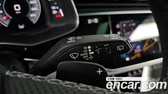 Audi Q8 2022 — ფოტო 19/31