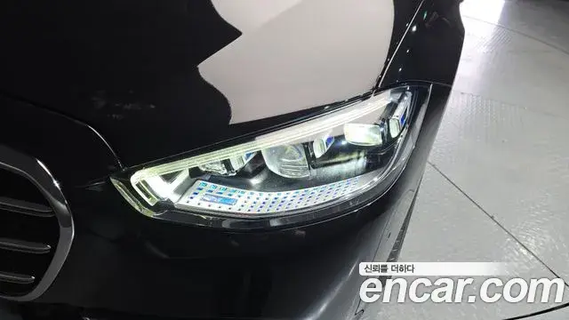 Mercedes-Benz S-Class 2023 — ფოტო 20/34