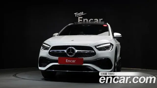 Mercedes-Benz GLA-Class 2022 — Фото 3/20
