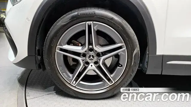 Mercedes-Benz GLA-Class 2022 — Фото 5/20