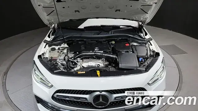 Mercedes-Benz GLA-Class 2022 — Фото 6/20