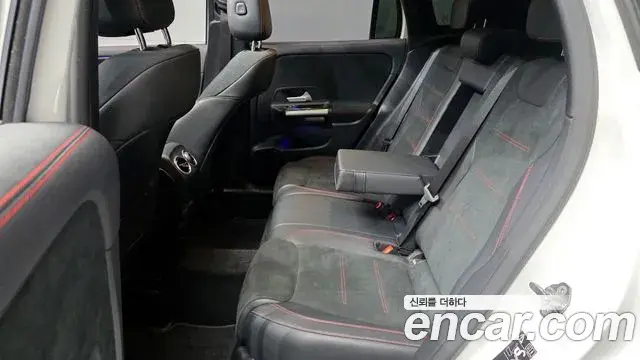 Mercedes-Benz GLA-Class 2022 — Фото 12/20