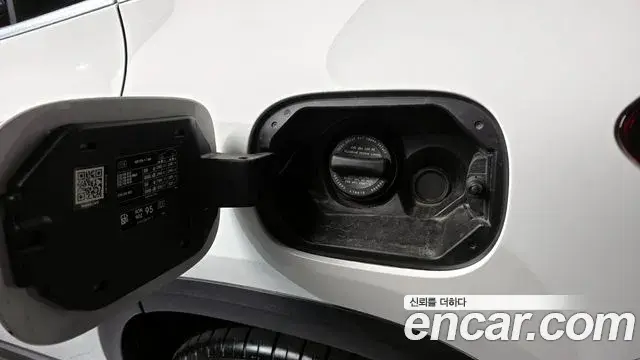 Mercedes-Benz GLA-Class 2022 — Photo 10/30