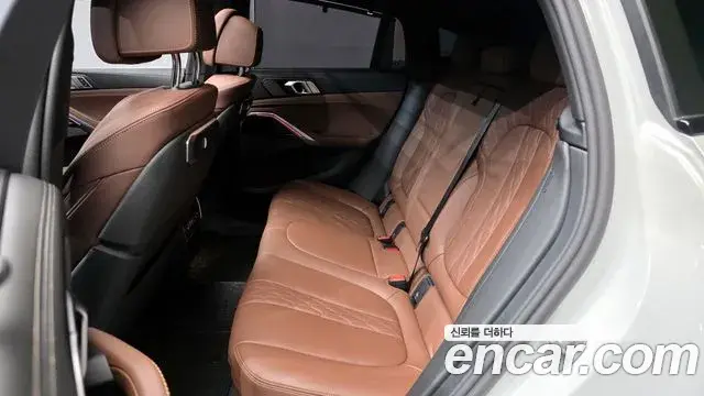 BMW X6 2025 — Photo 6/20
