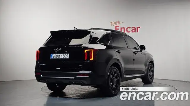 Kia Sorento 2024 — Şəkil 8/20