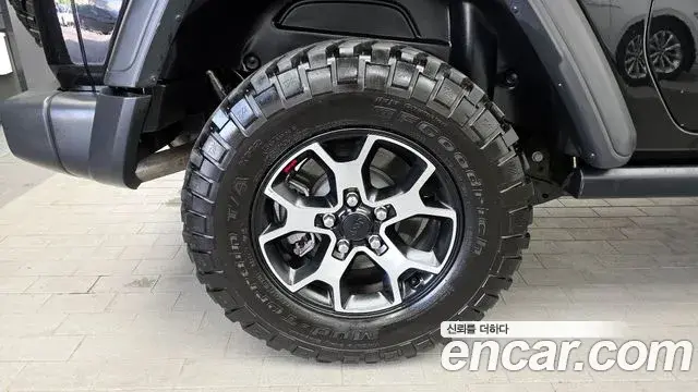 Jeep Wrangler 2020 — Şəkil 11/31