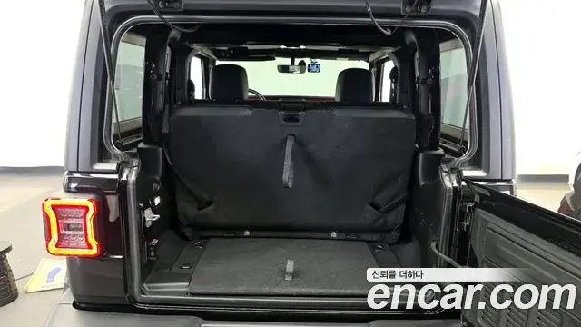 Jeep Wrangler 2020 — Şəkil 31/31