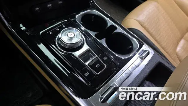 Kia Carnival 2021 — Фото 9/20