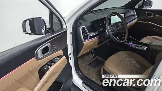 Kia Sorento 2023 — ფოტო 17/20