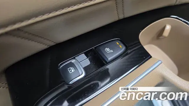 Kia Sorento 2023 — ფოტო 9/20