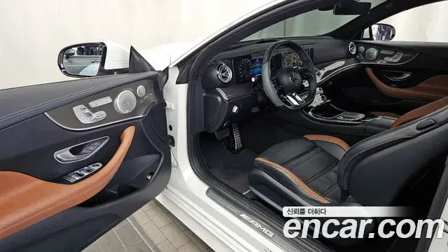 Mercedes-Benz E-Class 2021 — Фото 10/20