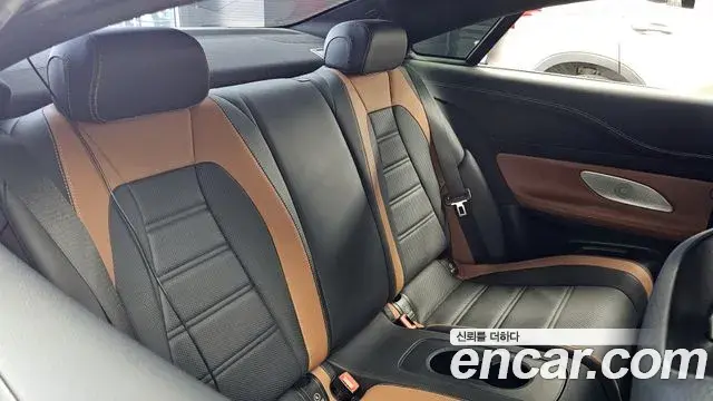 Mercedes-Benz E-Class 2021 — Фото 12/20