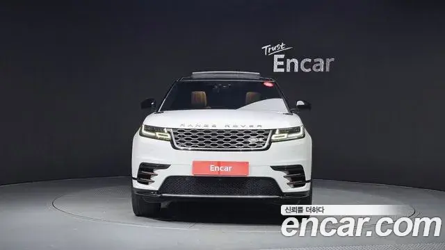 Land Rover Range Rover Velar 2018 — Photo 9/20
