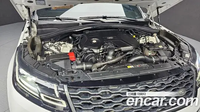 Land Rover Range Rover Velar 2018 — Photo 20/20