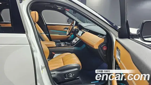 Land Rover Range Rover Velar 2018 — Photo 6/20