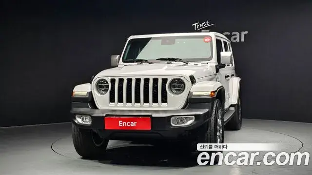 Jeep Wrangler 2021 — ფოტო 10/32