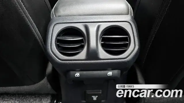 Jeep Wrangler 2021 — ფოტო 25/32
