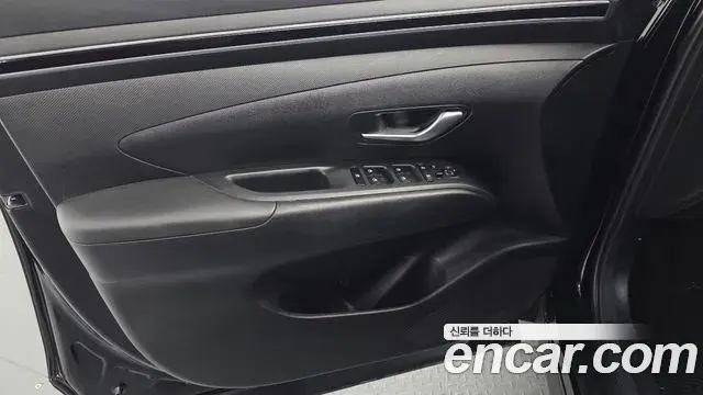 Hyundai Tucson Hybrid 2022 — ფოტო 2/29