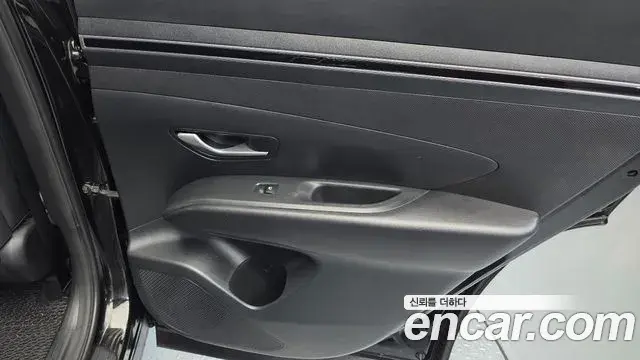 Hyundai Tucson Hybrid 2022 — ფოტო 16/29