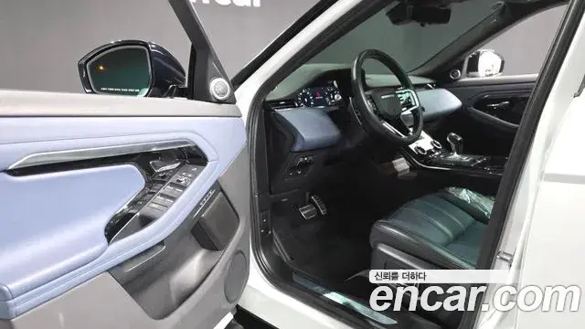 Land Rover Range Rover Evoque 2021 — ფოტო 4/20