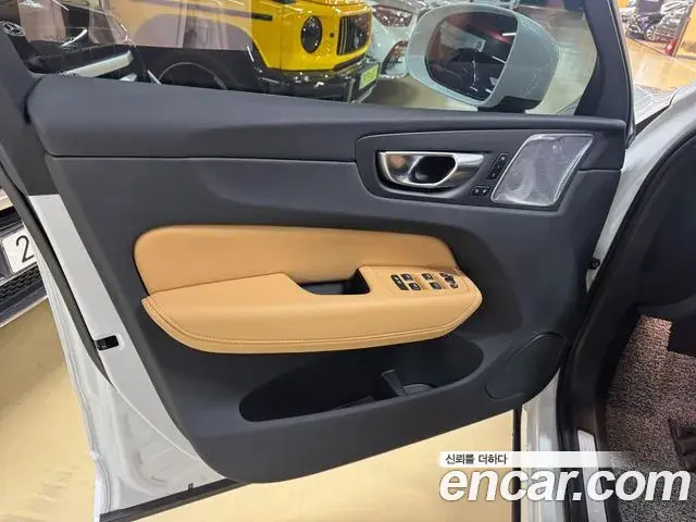 Volvo XC60 2024 — Photo 19/20