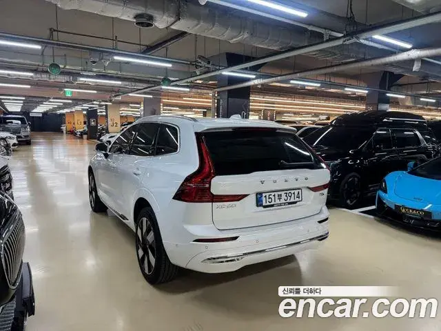 Volvo XC60 2024 — Photo 2/20