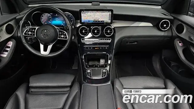 Mercedes-Benz GLC-Class 2021 — ფოტო 24/36