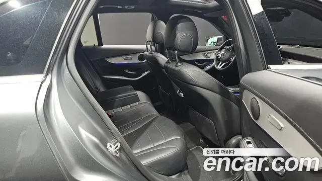 Mercedes-Benz GLC-Class 2021 — ფოტო 31/36
