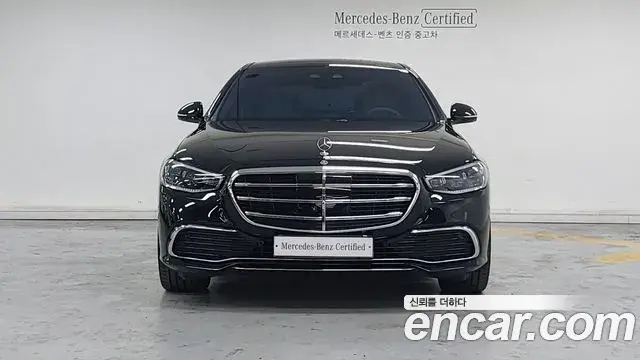 Mercedes-Benz S-Class 2025 — Фото 2/17