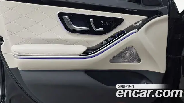 Mercedes-Benz S-Class 2025 — Фото 15/17