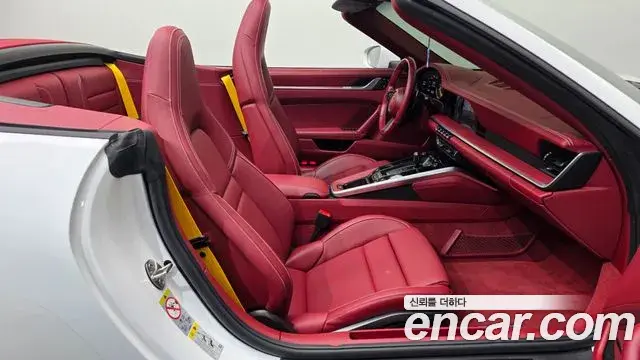Porsche 911 2023 — ფოტო 8/20